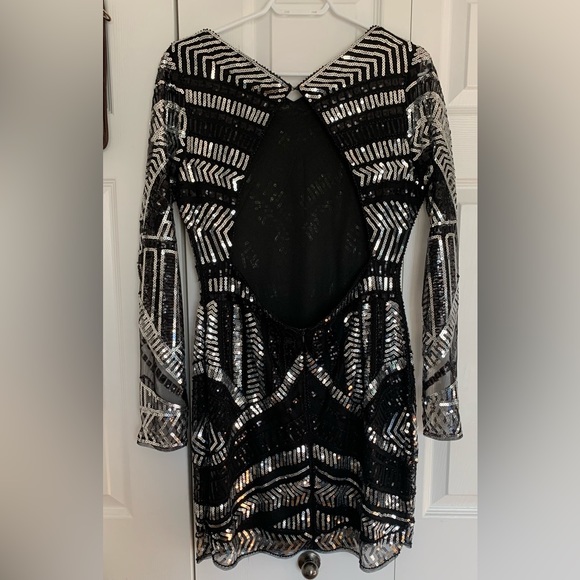 Sequin beaded backless party dress - Picture 2 of 4